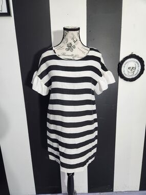Linen Striped Mini Dress with Ruffle Sleeves